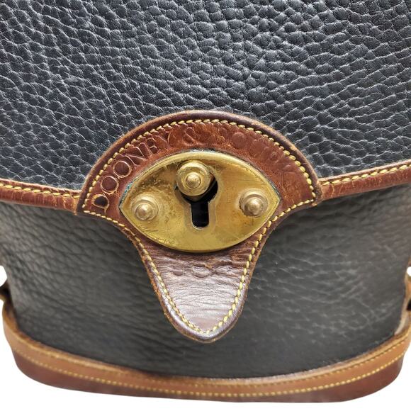 Vintage Dooney & Bourke Cavalry Spectator Bag Black Pebbled Leather - Picture 3 of 15